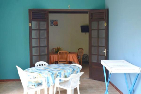 Maison d'une chambre avec terrasse amenagee et wifi a Les Anses d'Arlet a 1 km de la plage